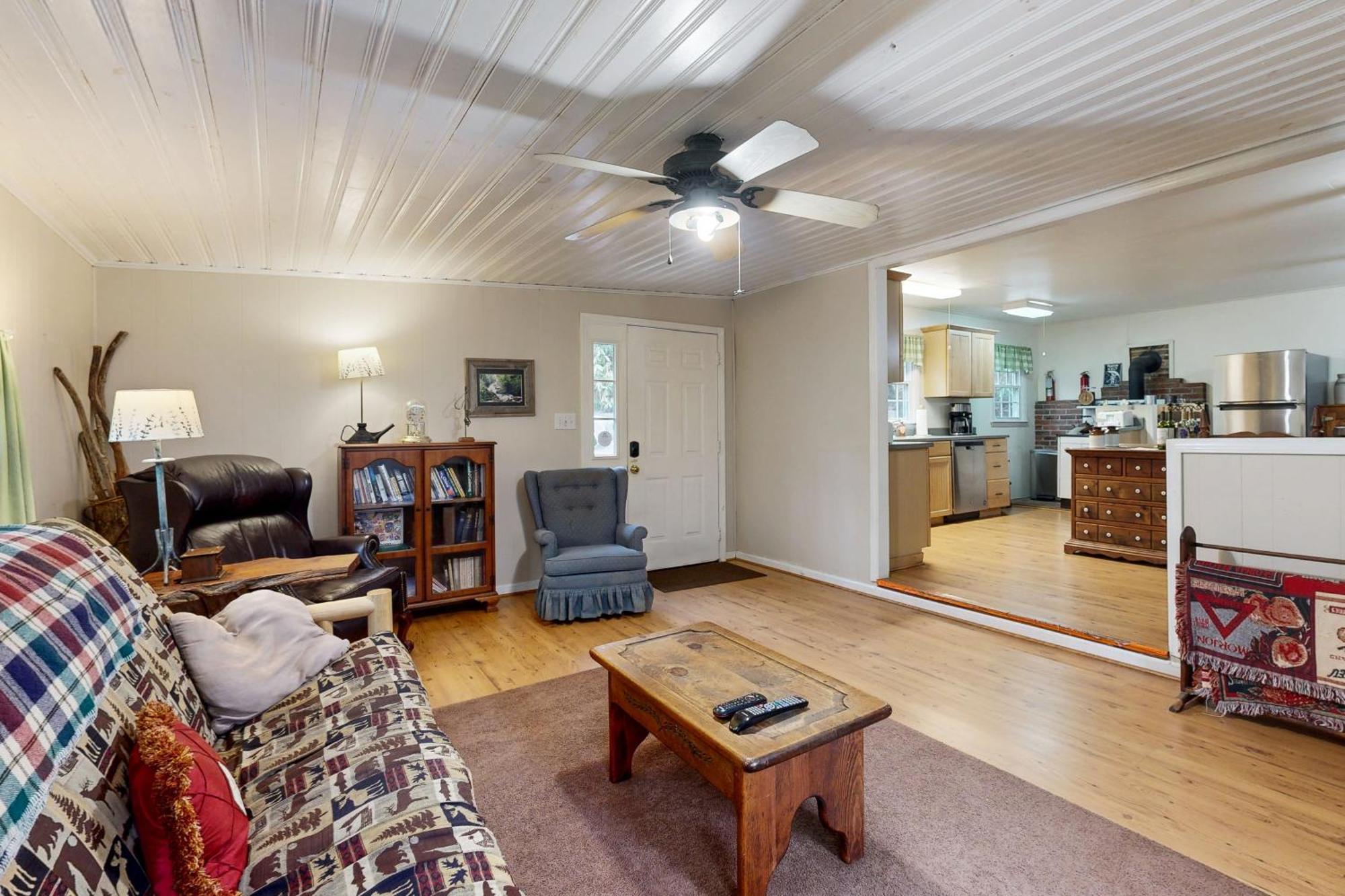 1 Bed 1 Bath Vacation Home In Sylva Esterno foto