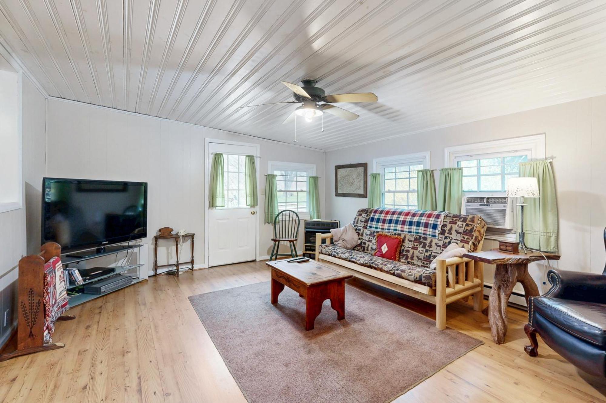 1 Bed 1 Bath Vacation Home In Sylva Esterno foto