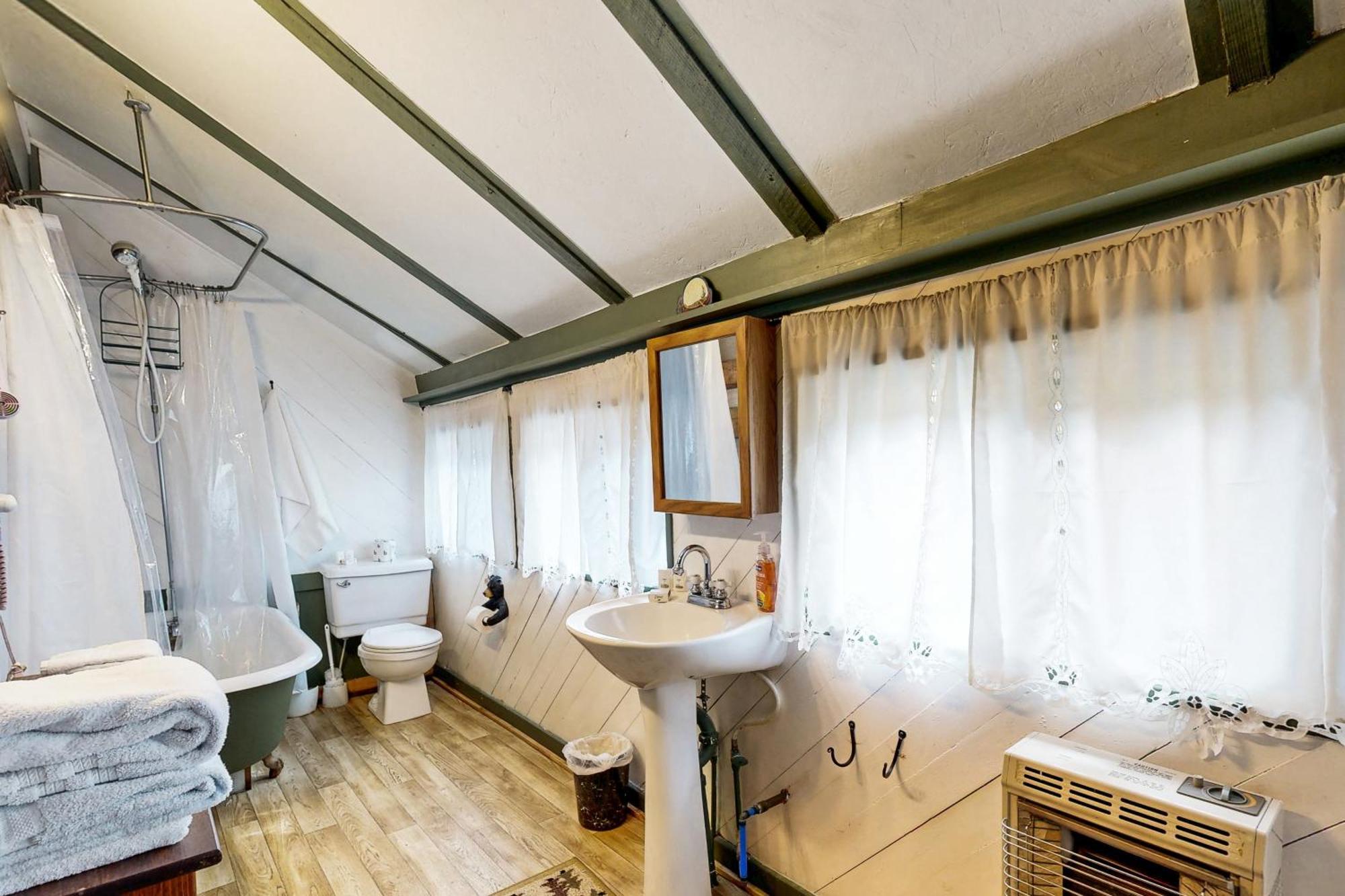 1 Bed 1 Bath Vacation Home In Sylva Esterno foto