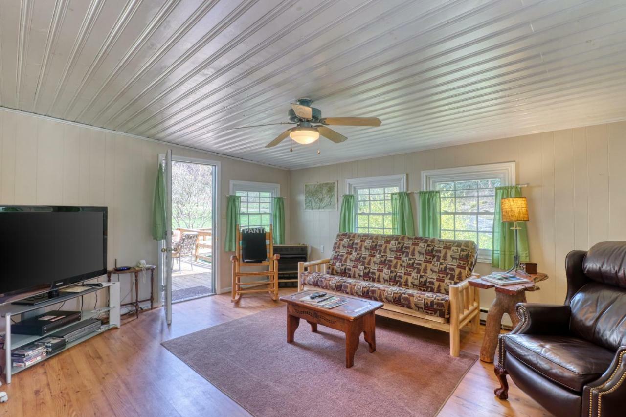 1 Bed 1 Bath Vacation Home In Sylva Esterno foto