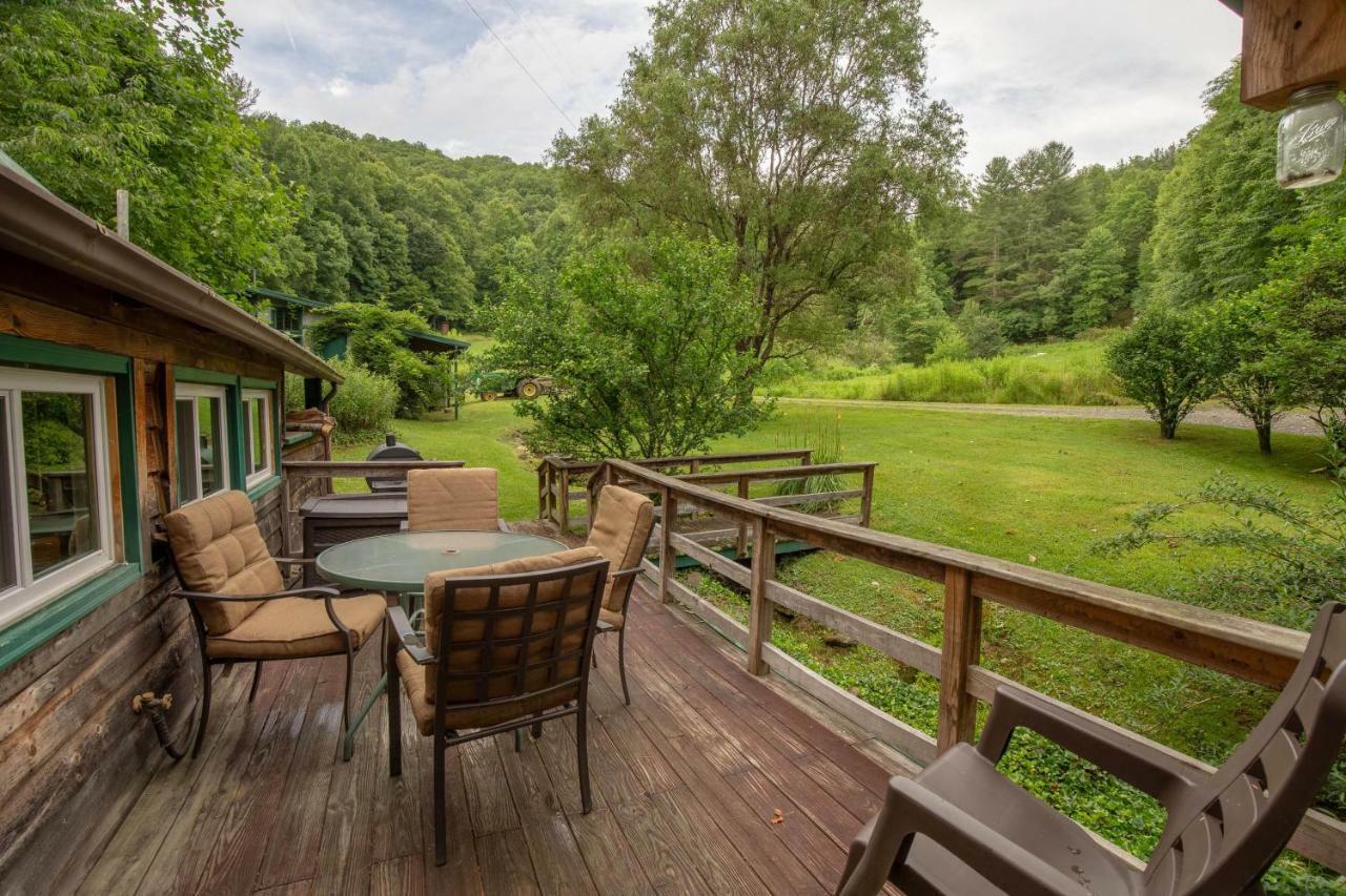 1 Bed 1 Bath Vacation Home In Sylva Esterno foto